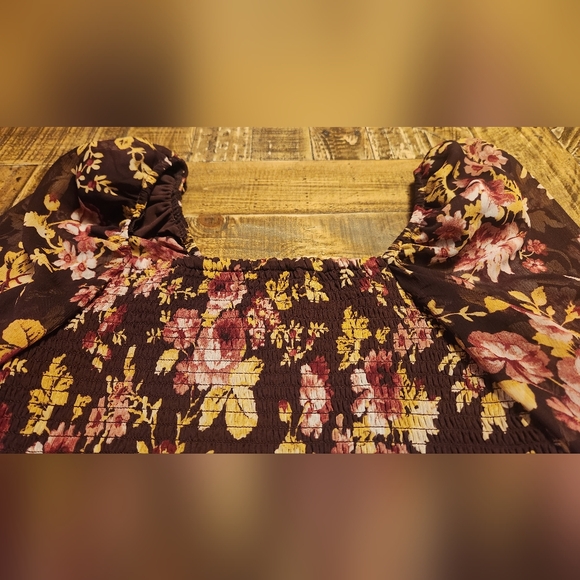 Express Floral Square Neck Smocked Body Top Size Small Brown Pink - Picture 8 of 12